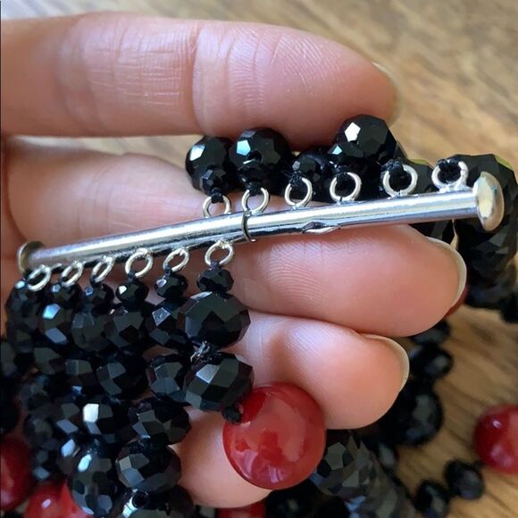 Black and Red multi strand bracelet - Picture 3 of 4